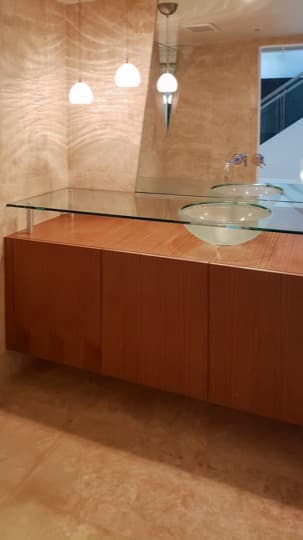 powder room sink