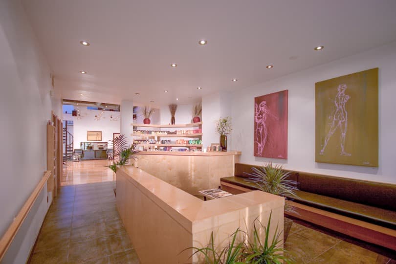 Beauty Salon project by B David Levine, view 3